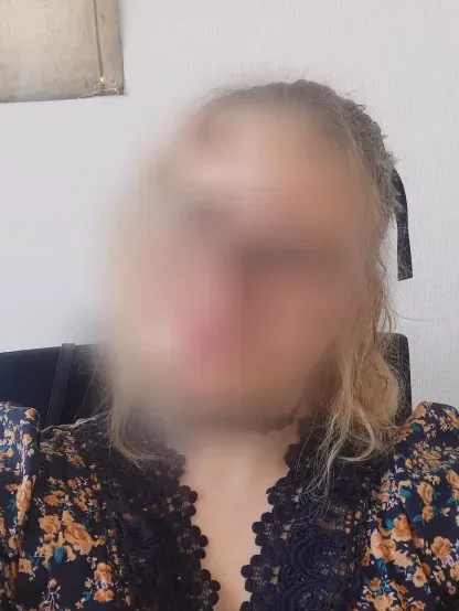 Frieda, 32
