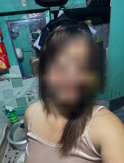 Thea, 32