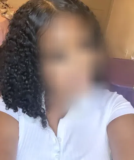 Yvonne, 20